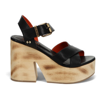 Belle Vie sandal model Via...