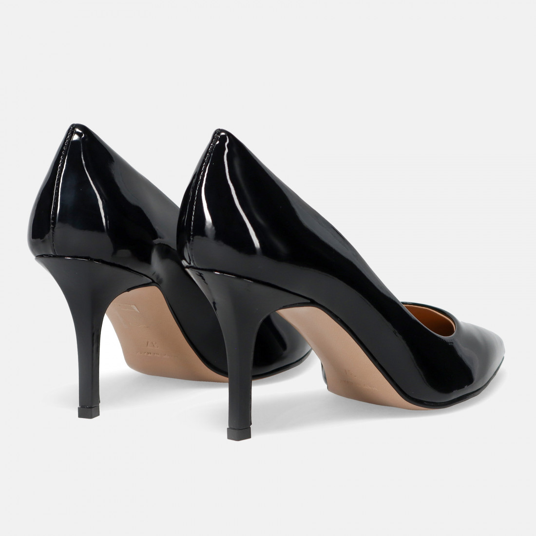 Sangiorgio black pump in patent leather with medium heel