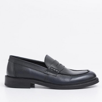 Full grain leather loafers