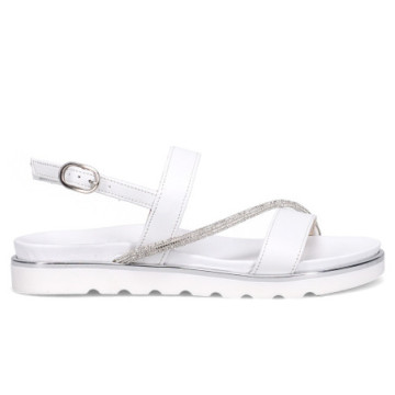 Kristelle sandal in white...