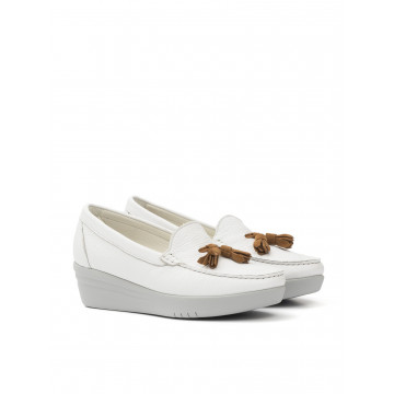 COMFORT WEDGE MOCASSINS WITH TASSELS