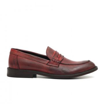 Hand waxed red leather mocassins