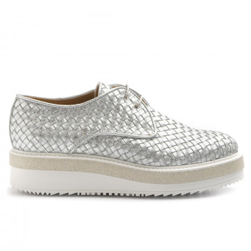 Wedge shoes in silver woven leather