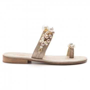 Flip flop sandals in suede with pearls