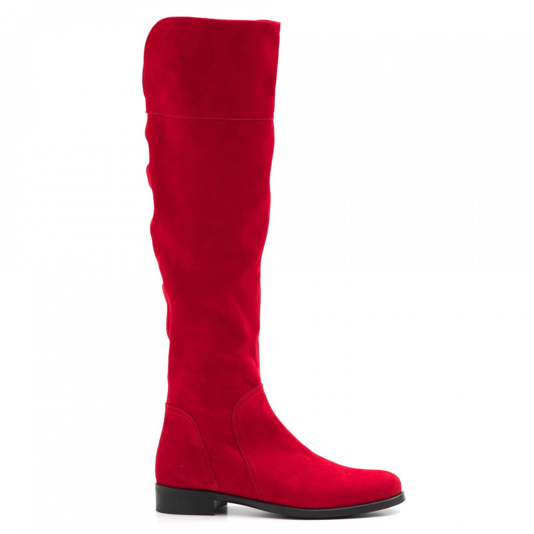 Over the knee boots in dark red suede