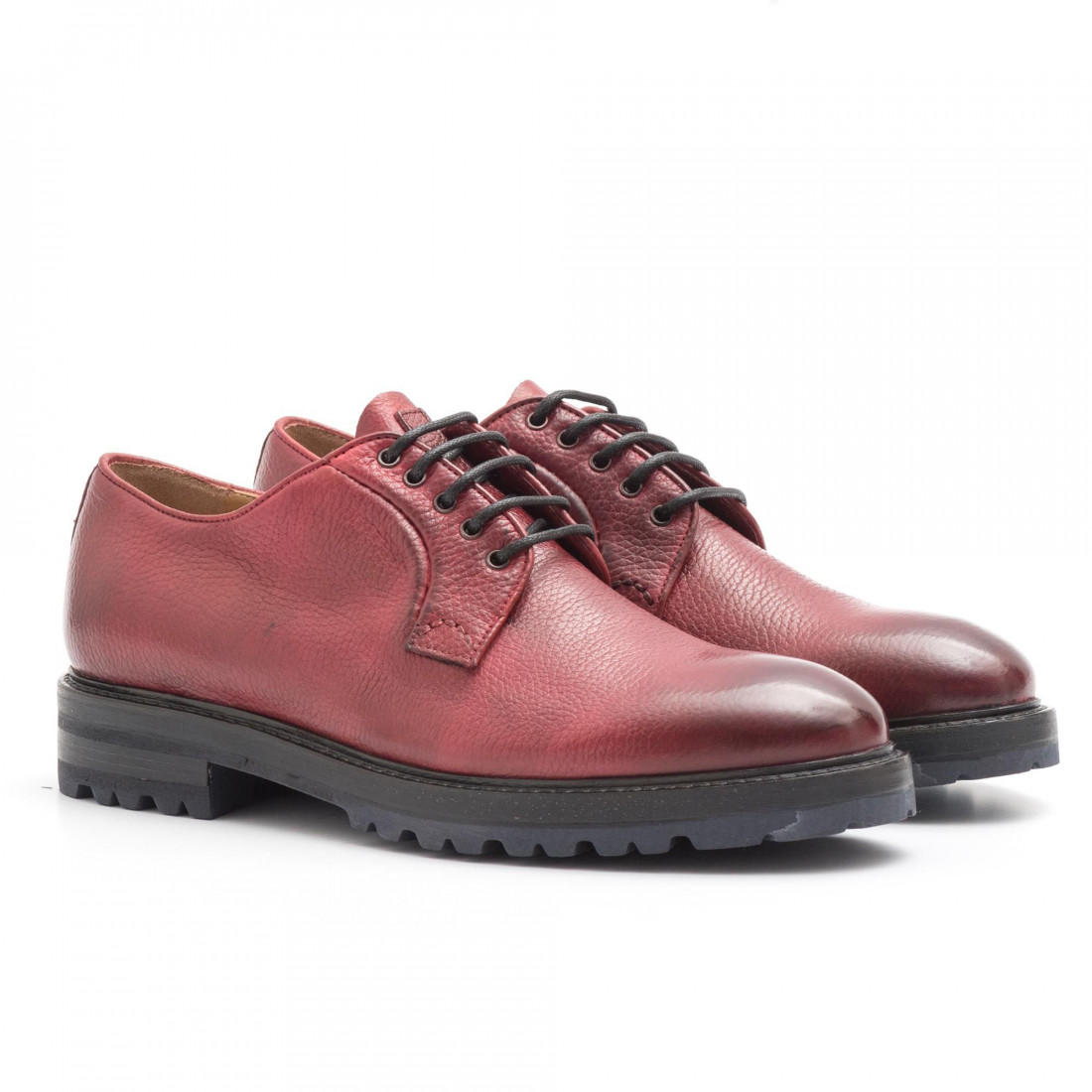Zapato rojo Brecos en suave piel de alce