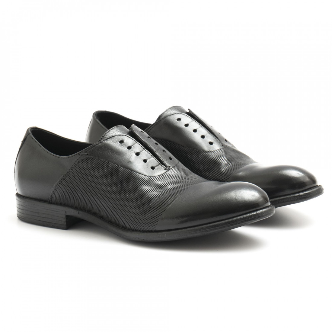 Black perforated leather Hundred 100 oxford shoes