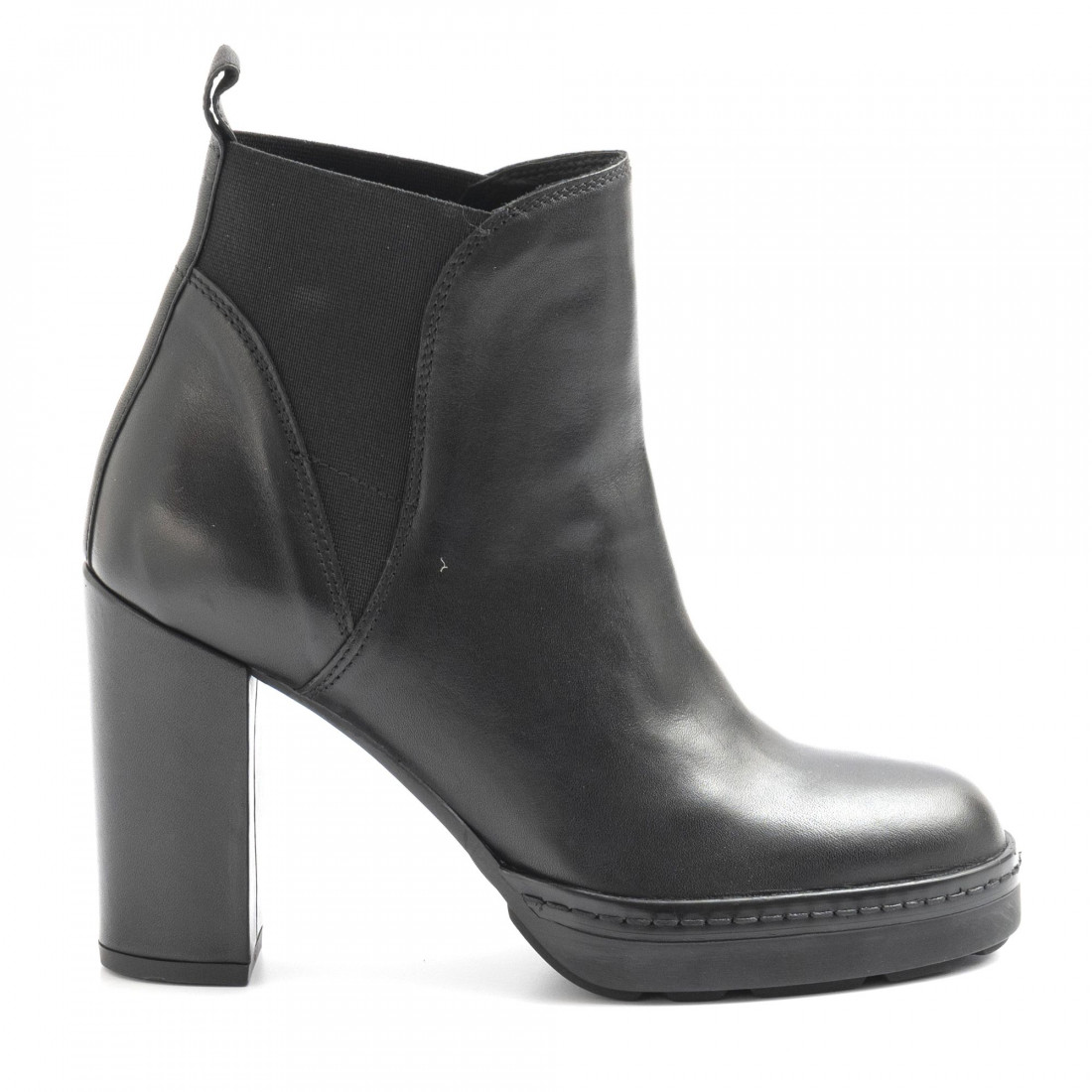 Black leather Carmens Casia Ely platform ankle boots
