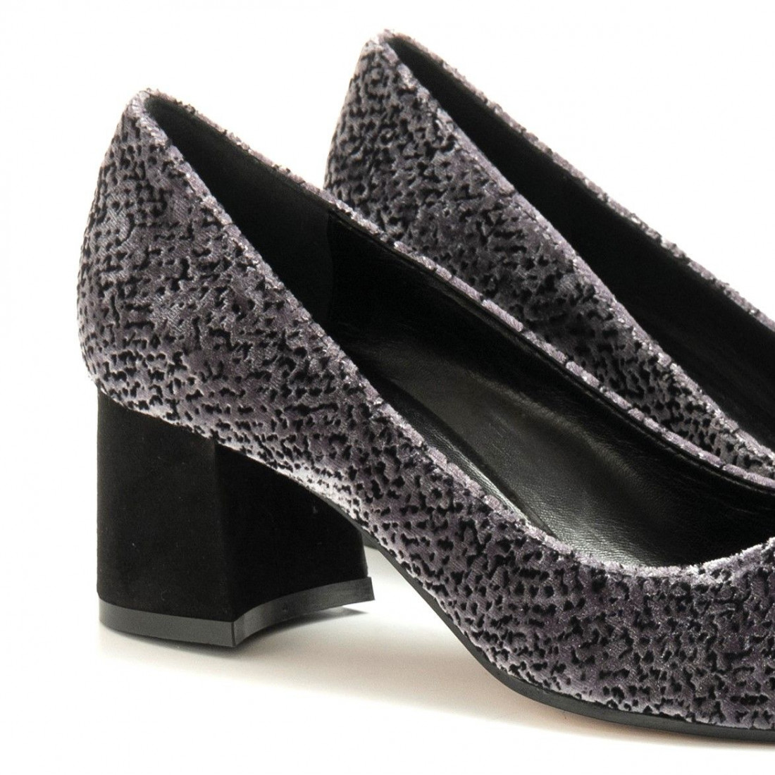Grey velvet White D pump with black medium heel
