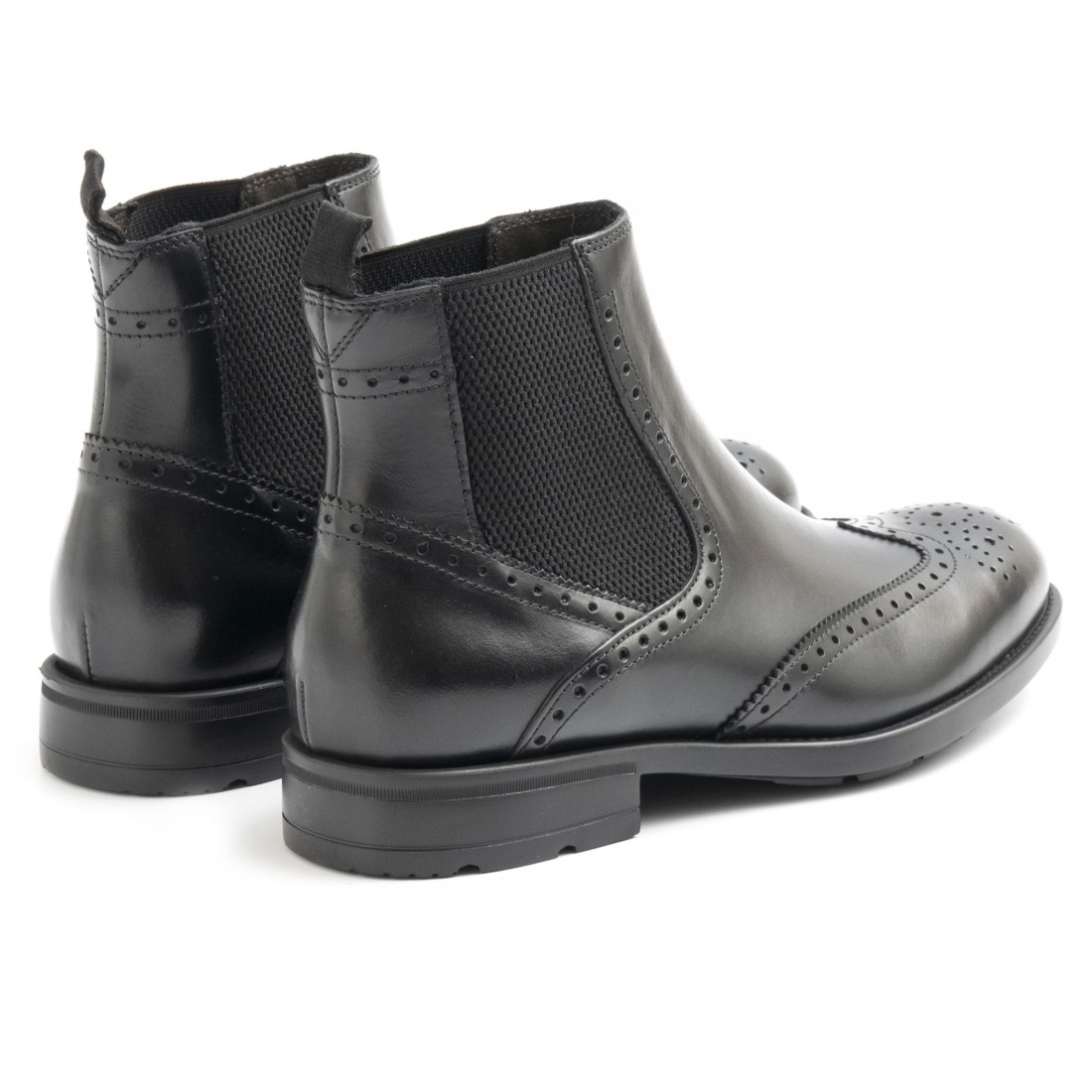Black leather Marco Ferretti booties with elastic