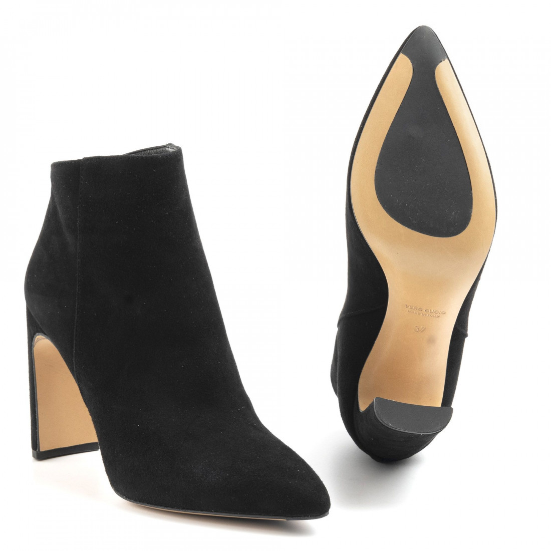 Elegant Sangiorgio heeled ankle boots in black suede