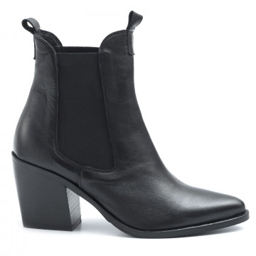 Women's Keb tex booties in black leather with medium heel