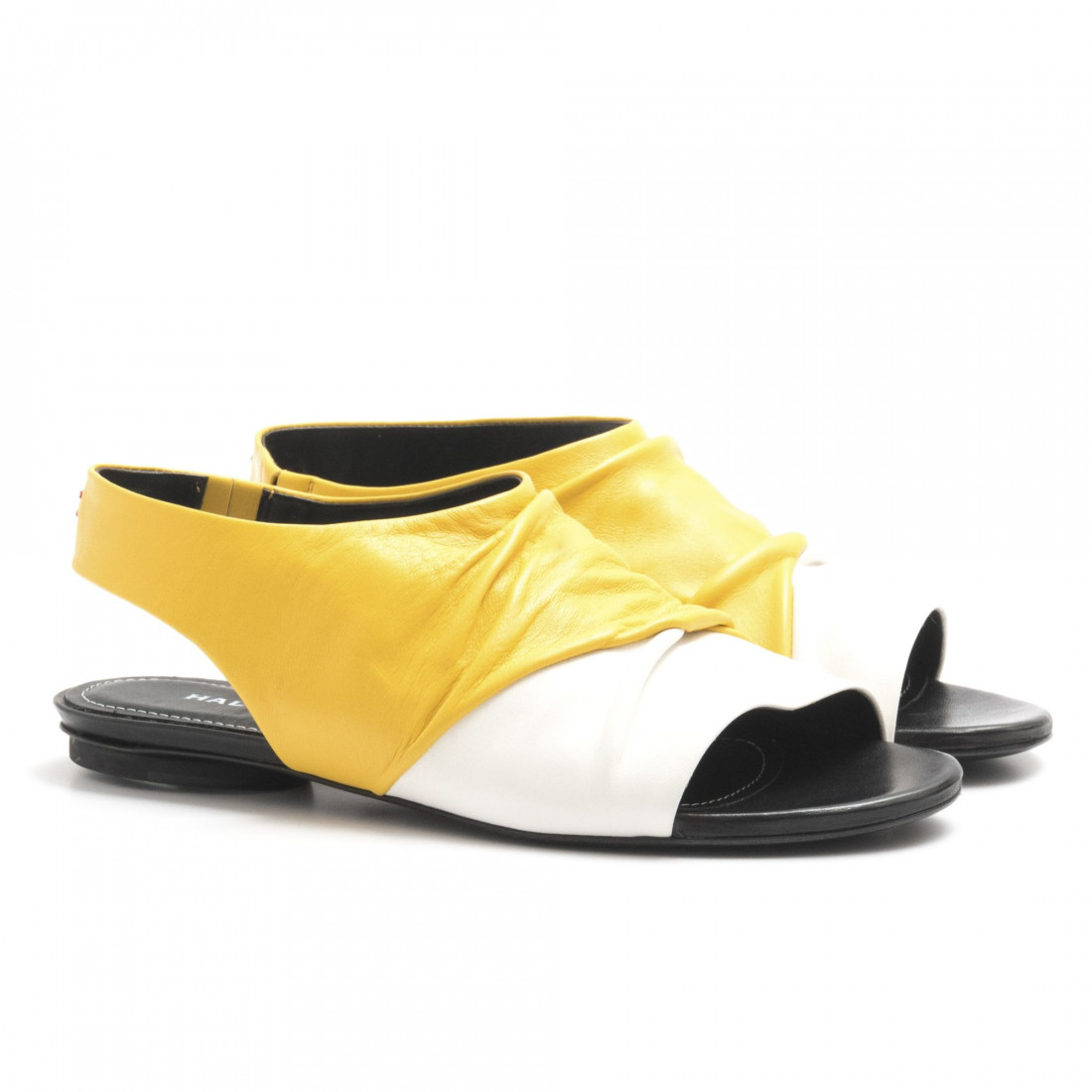 Halmanera Vanille gele en witte sandalen van nappaleer