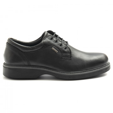 Zapato de hombre Igi & Co en piel color negro con gore-tex y plantilla