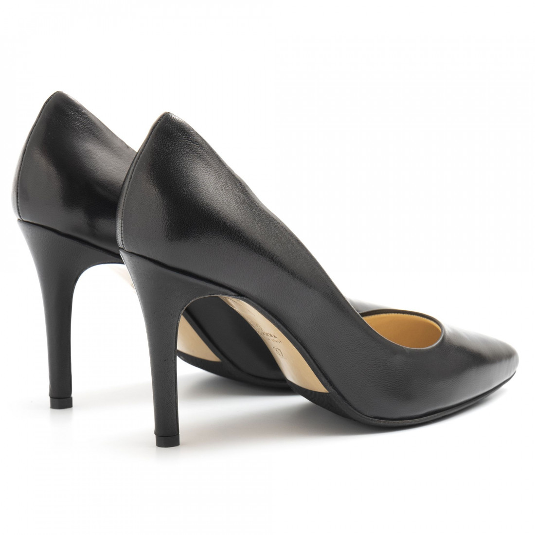 Black soft leather L'Arianna pump with high heel