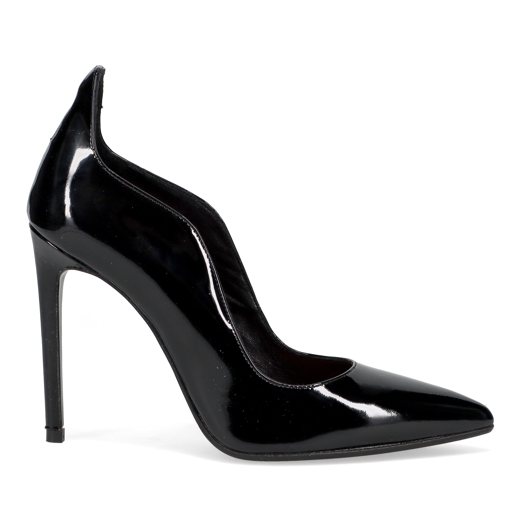 AI22---chantal---1555VERNICE NERA