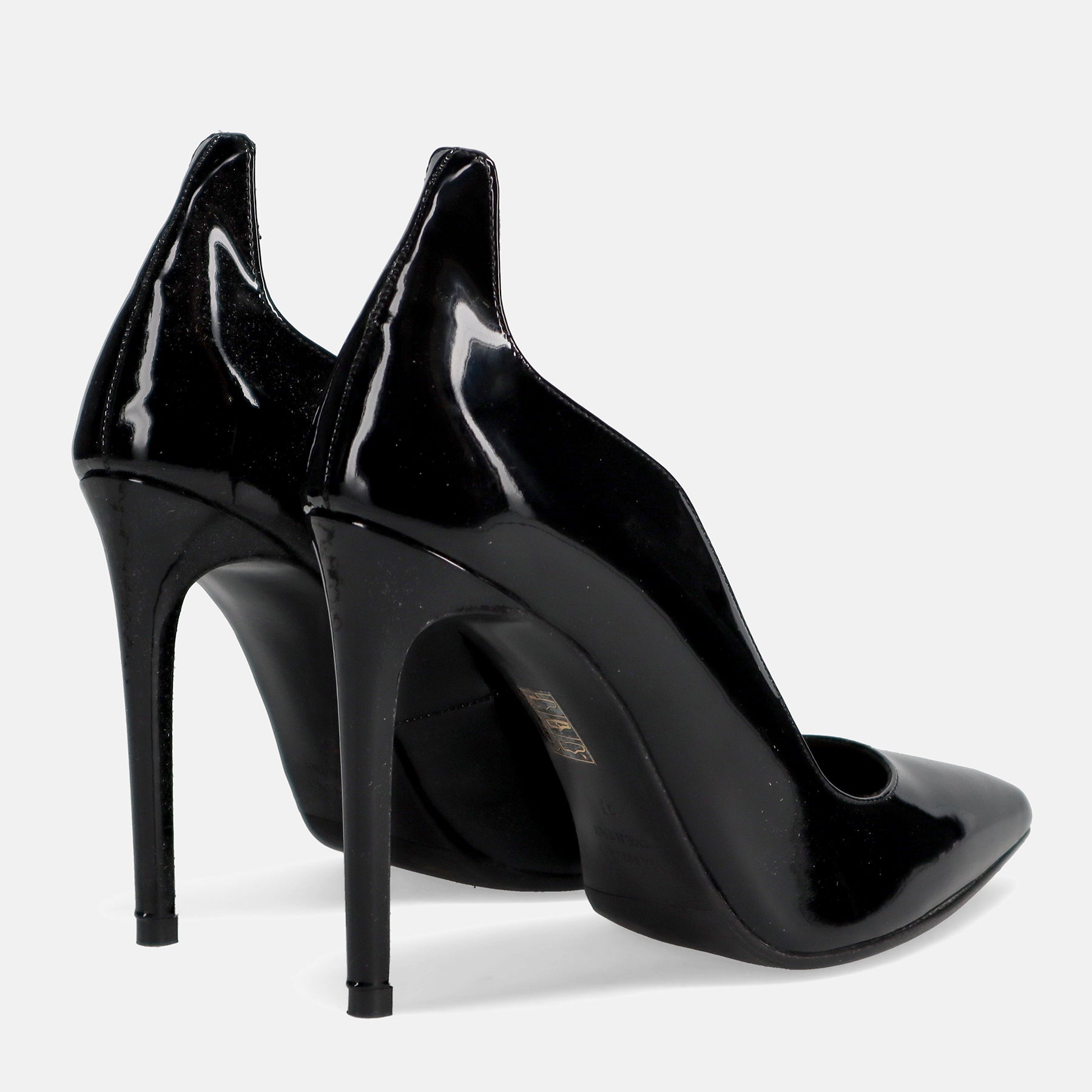 AI22---chantal---1555VERNICE NERA_3_P