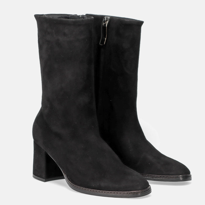 AI22---lorenzo masiero---W193604STRETCH VELOUR NERO_1_P