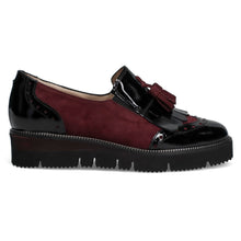 Chaussure slip on femme Sangiorgio bordeaux et noire avec franges et pompons
