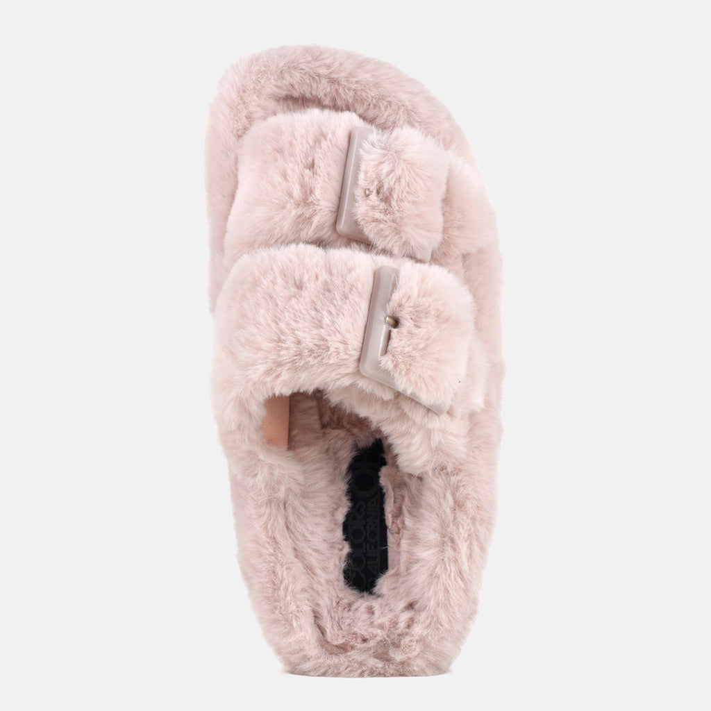 AI23---colors of california---HC SLIPPERS03PIN_2_P