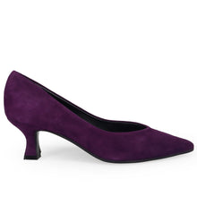 Sangiorgio pump in soft purple suede with comfortable heel