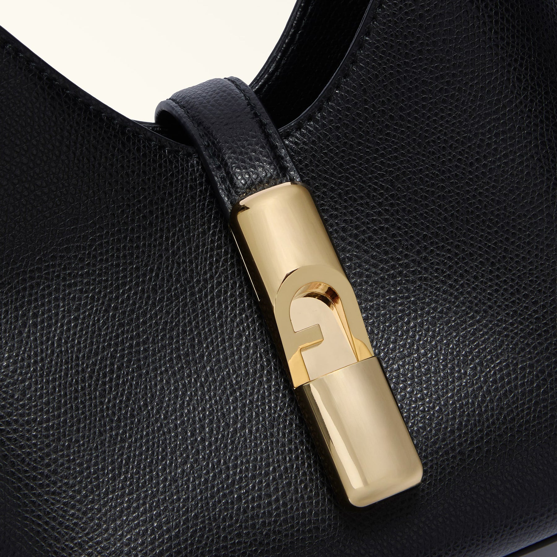 AI25---furla---WE00820ARE000O6000_2_P
