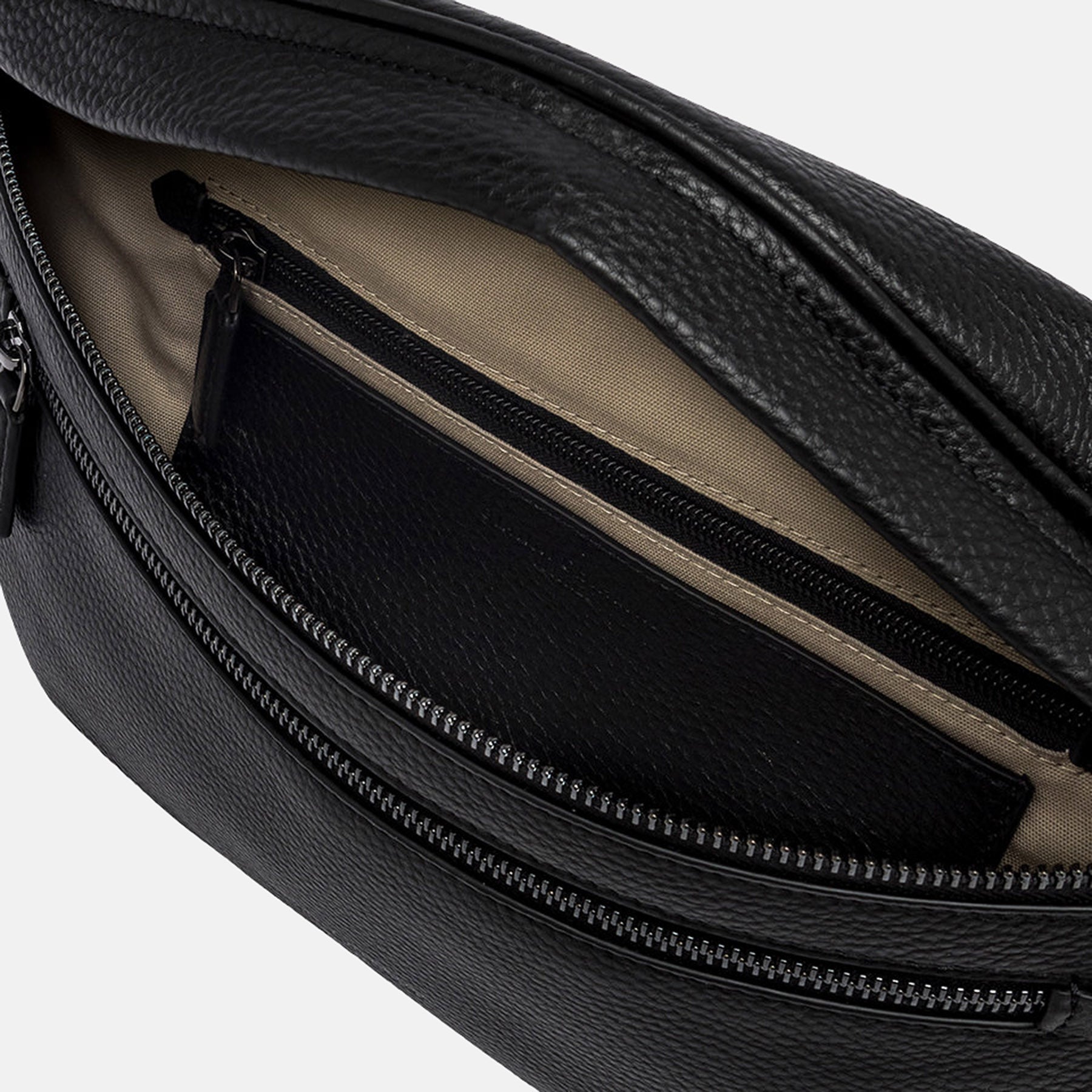 AI25---gianni chiarini---B17814 GRNCRV001 NERO_2_P