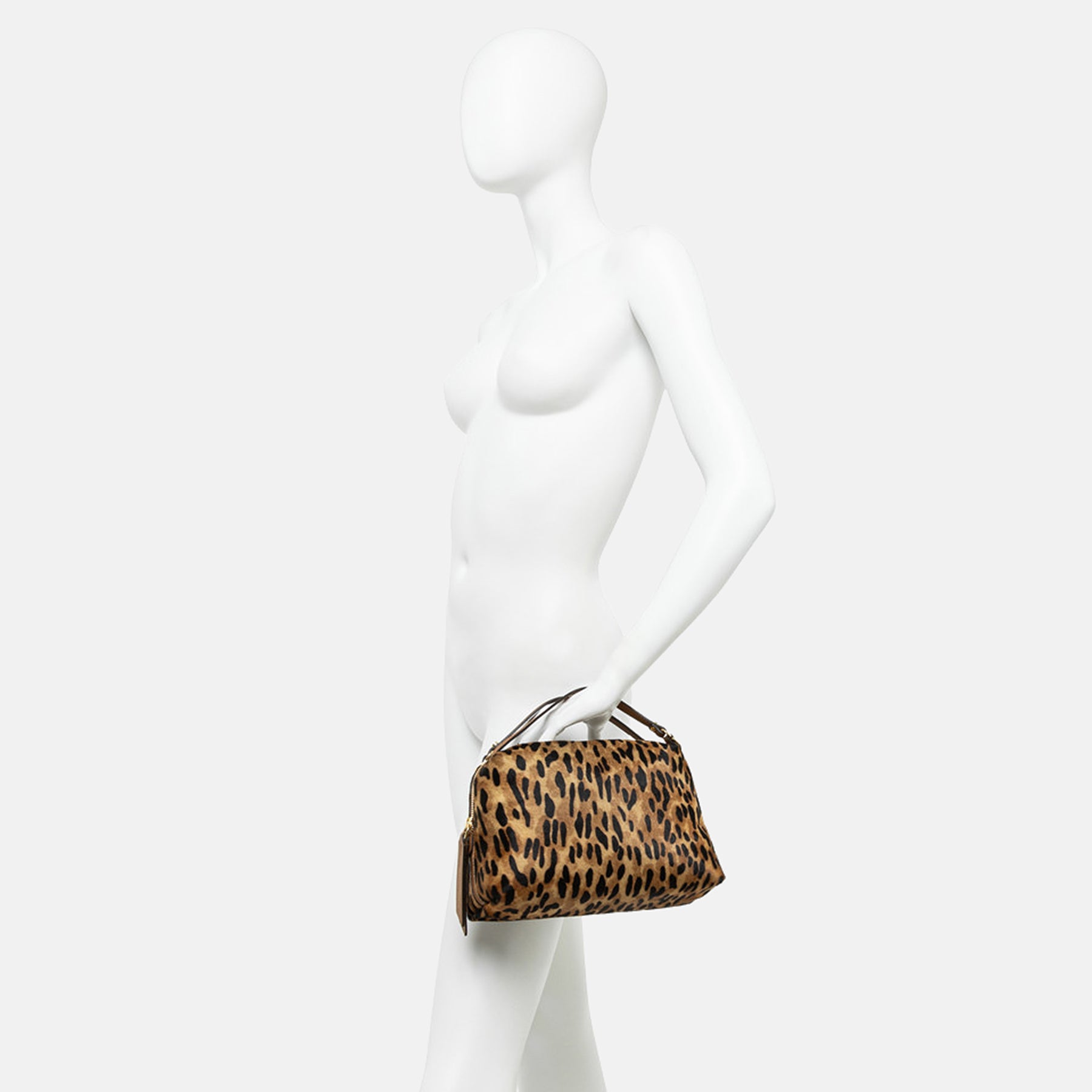 AI25---gianni chiarini---BS8148 CAV-PL11865 LEO-NERO_6_P