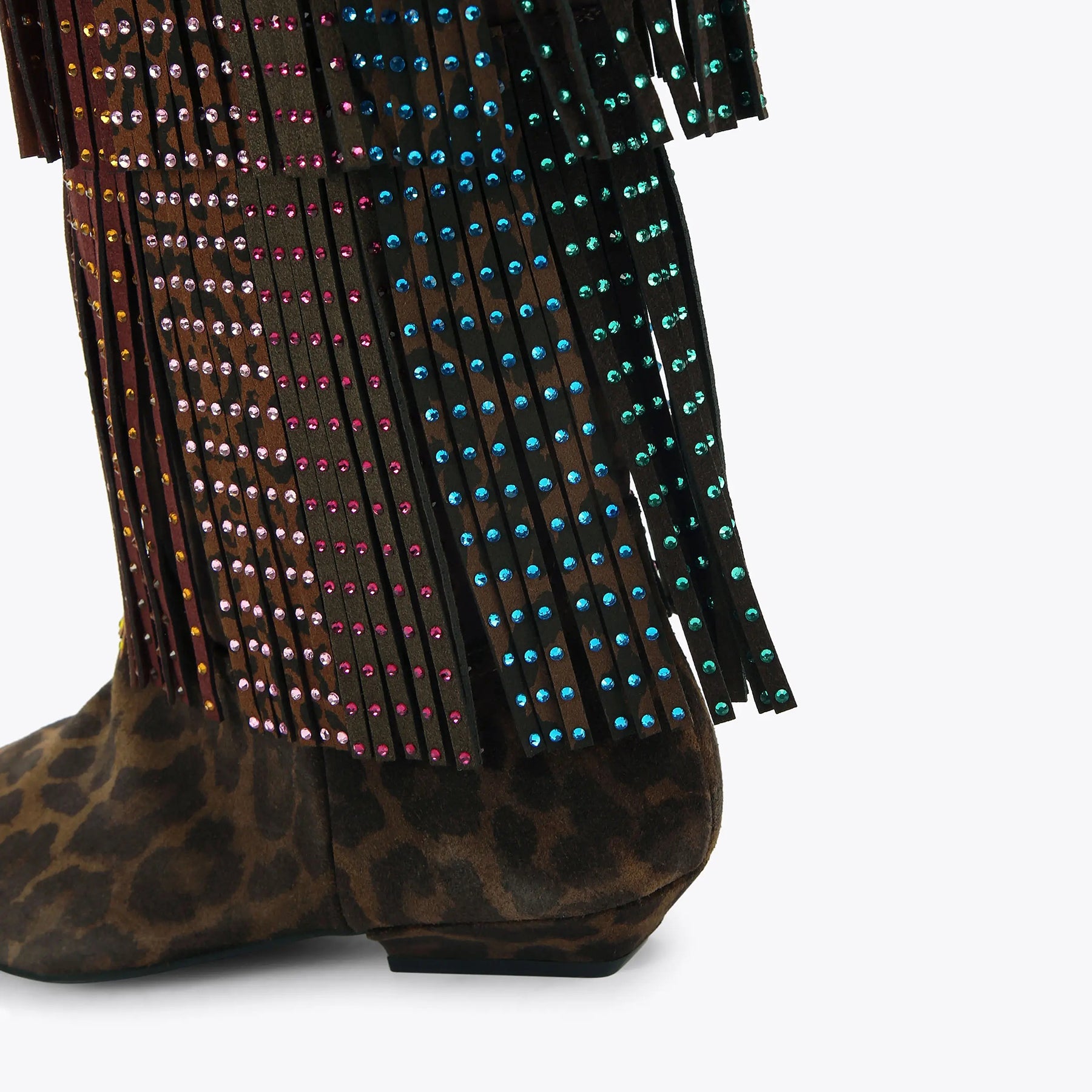 AI25---kurt geiger---WESTERN FRINGE663_4_P