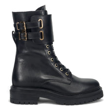Combat lace-up