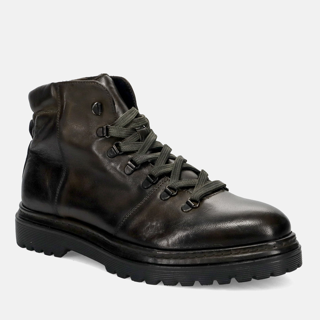 AI25---pawelks---22829CRUST BOSCO_1_P