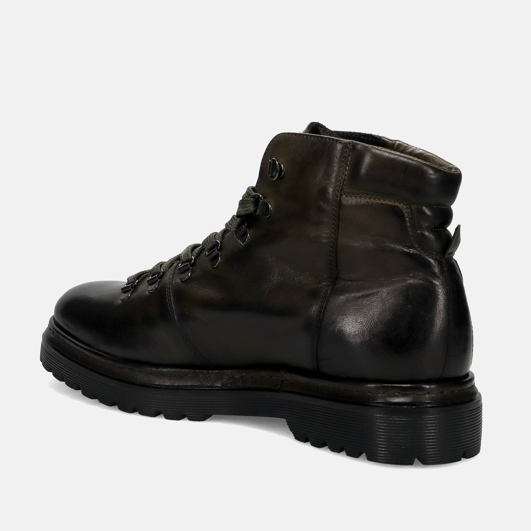 AI25---pawelks---22829CRUST BOSCO_2_P
