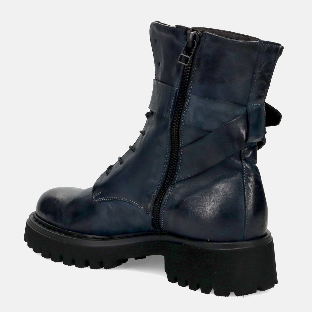 AI25---pawelks---W1015CRUST BLU_2_P