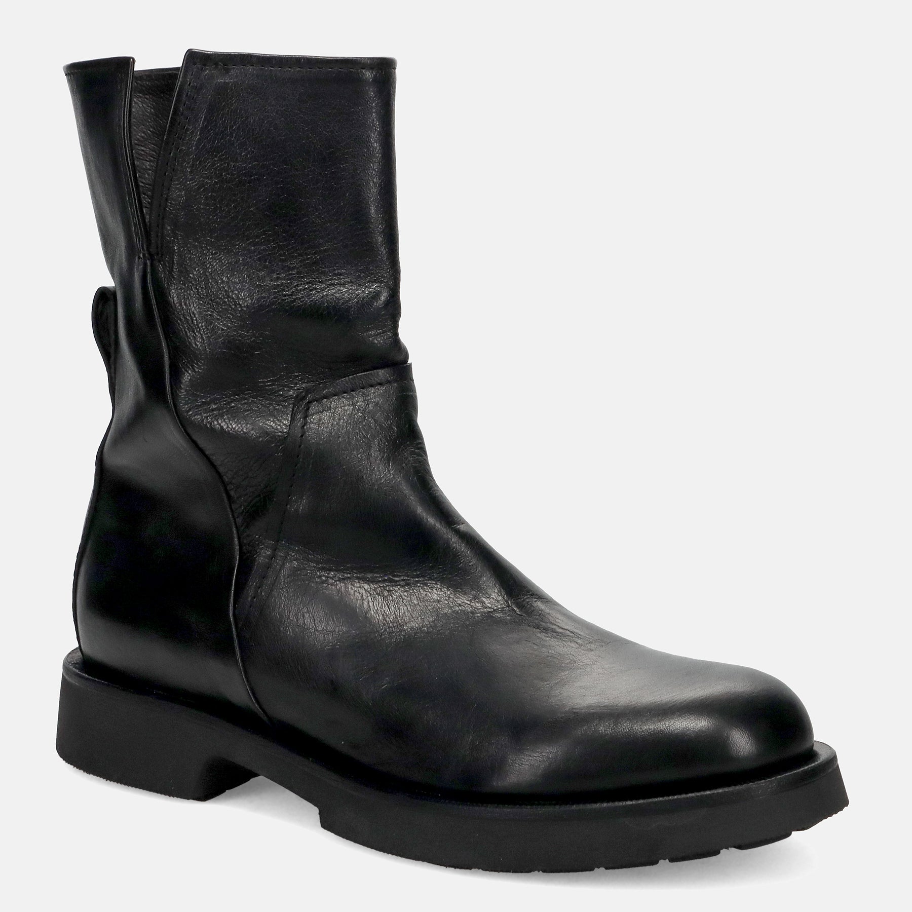 AI25---pawelks---W1172CALIF NERO_1_P