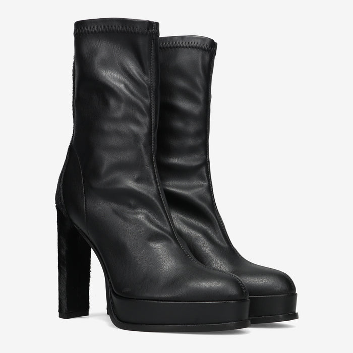 AI26---chantal---3304SORSO NERO_1_P