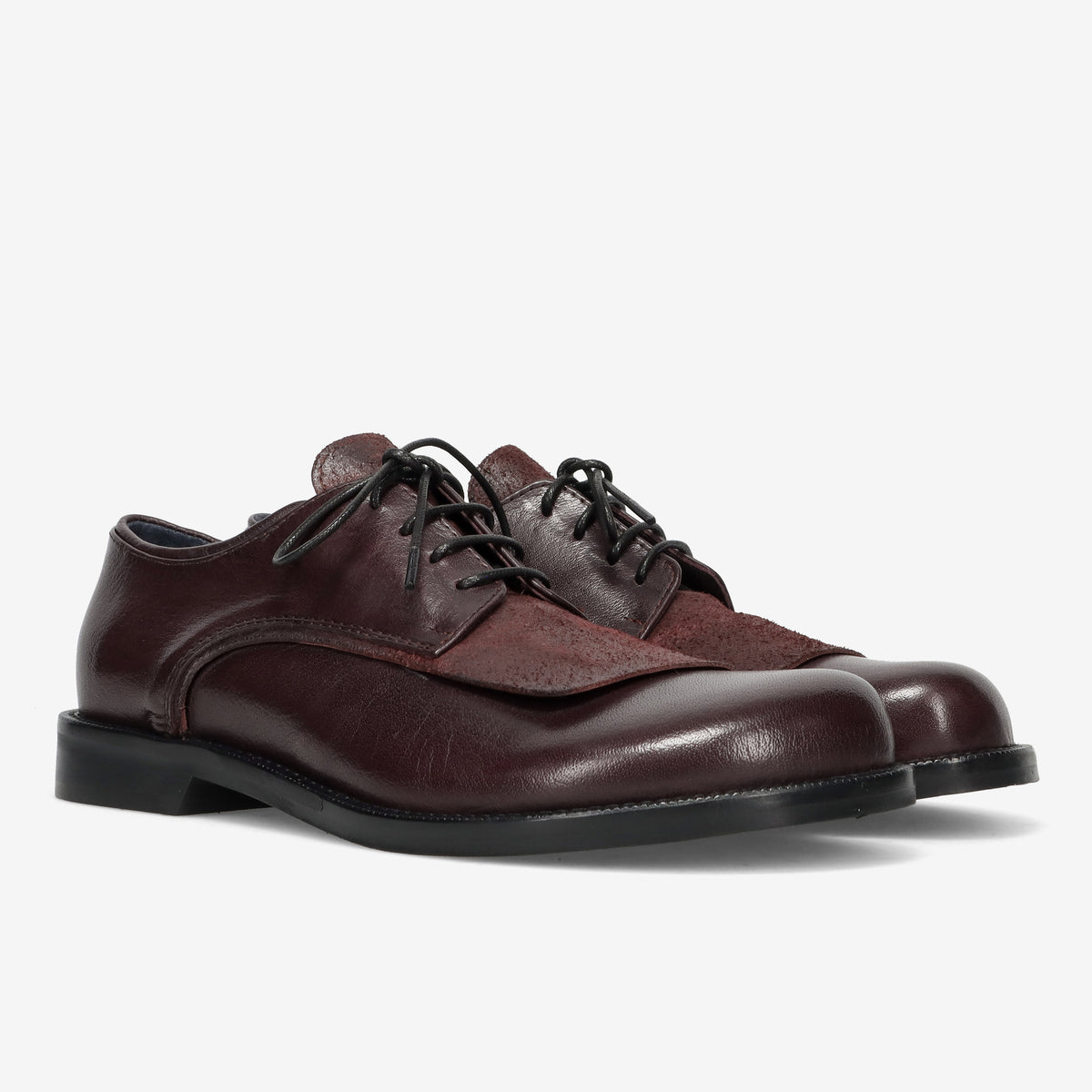 AI26---history541---GISELLE0103 DAYTONA BURGUNDY_1_P