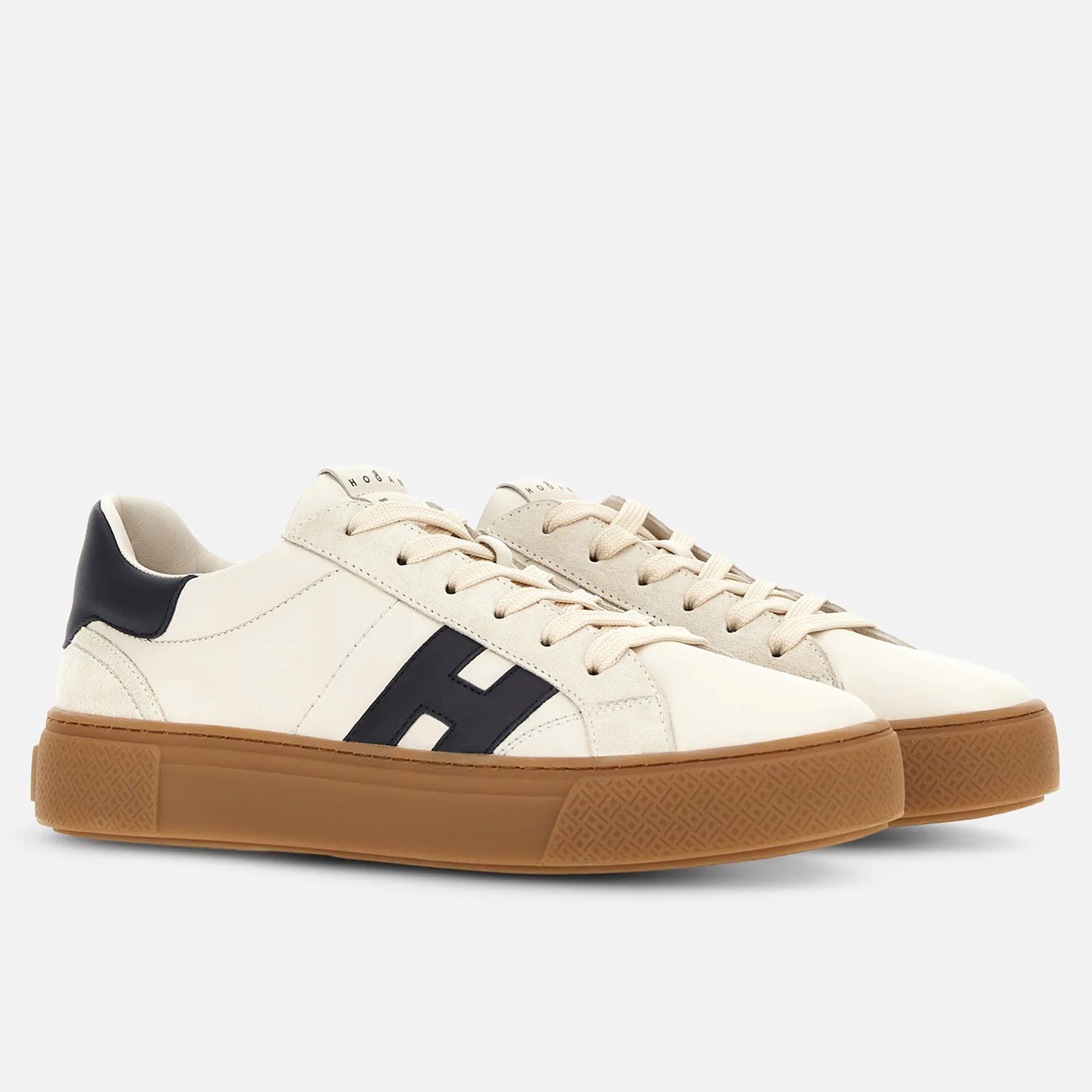 AI26---hogan---HXM7050GF10VHO01RY_2_P