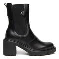 NeroGiardini: Women's Chelsea ankle boots in black leather with a comfortable medium heel
