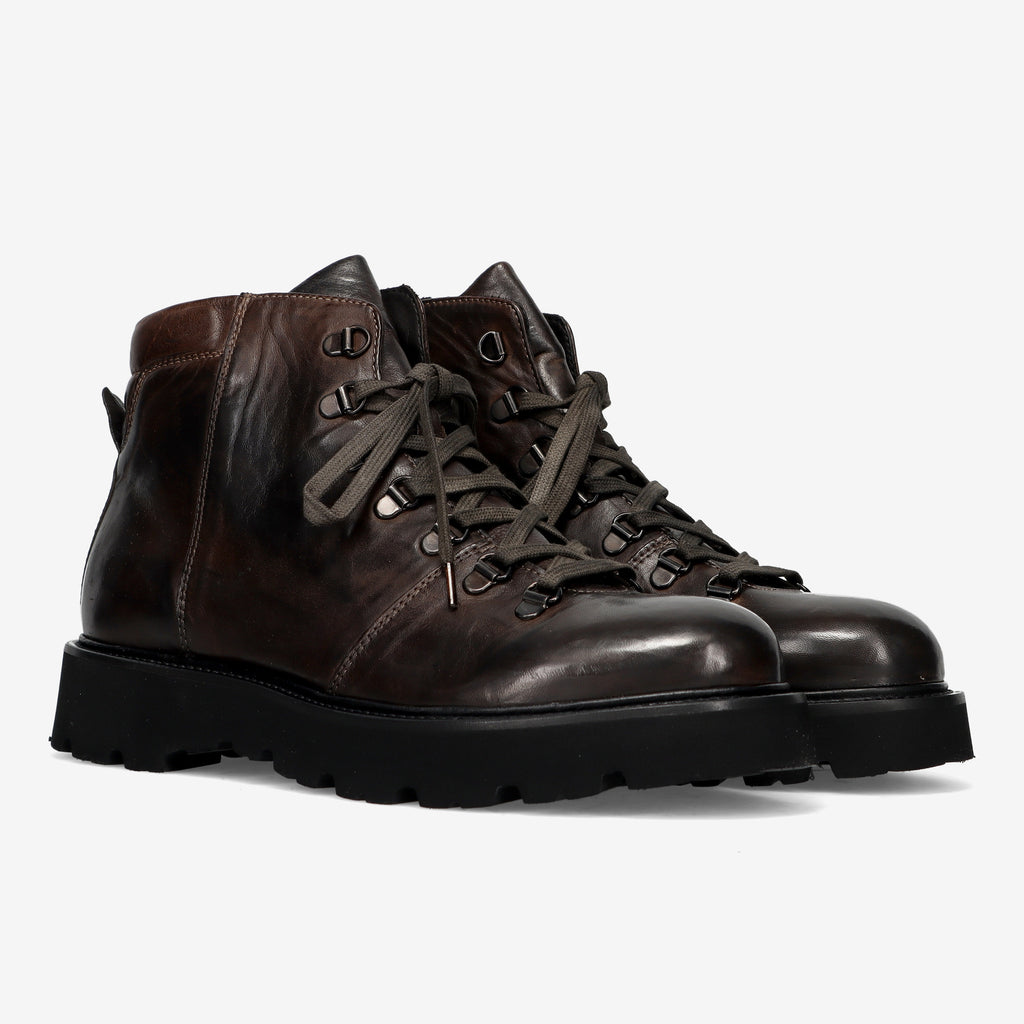 AI26---pawelks---22829CRUST BRANDY_1_P