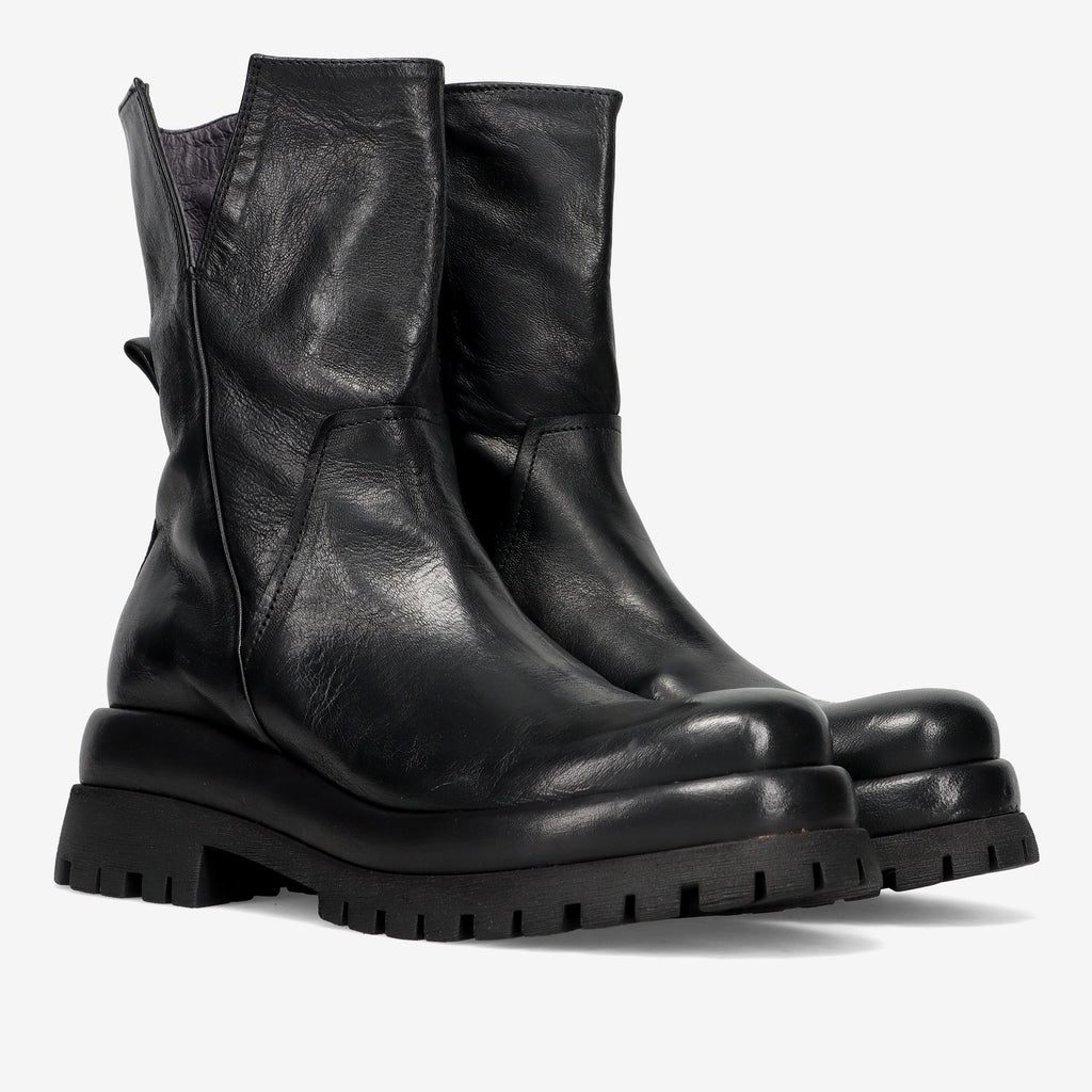 AI26---pawelks---W1172CALIF NERO_1_P