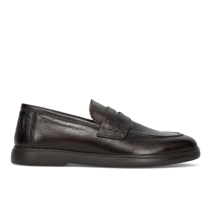 SANGIORGIO: Men's loafer in soft brown buffalo leather with a lightweight rubber sole