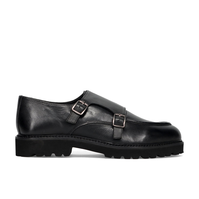 SANGIORGIO: Zapato para hombre con doble hebilla en piel negra con suela de goma con tacos