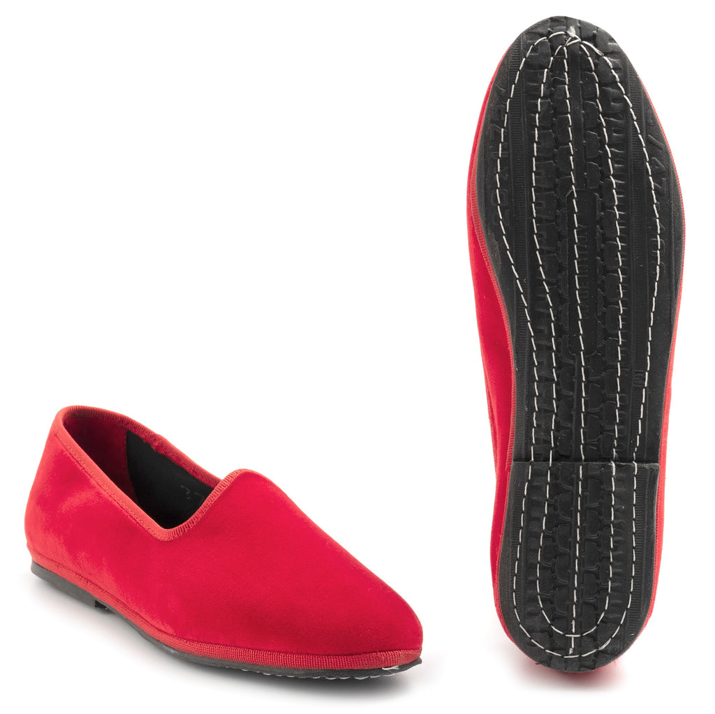 Traditional Friulane Cristina di Milano in red lacquer velvet