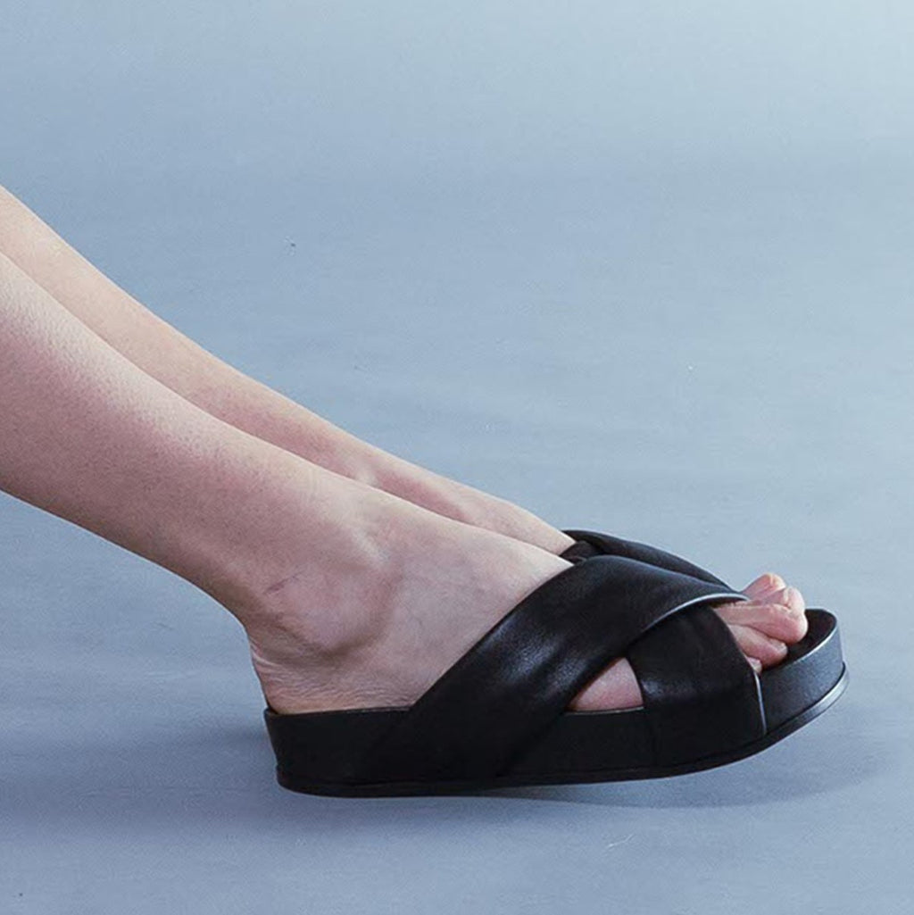 PE21---oa non-fashion---A18CALF NERO_1_P