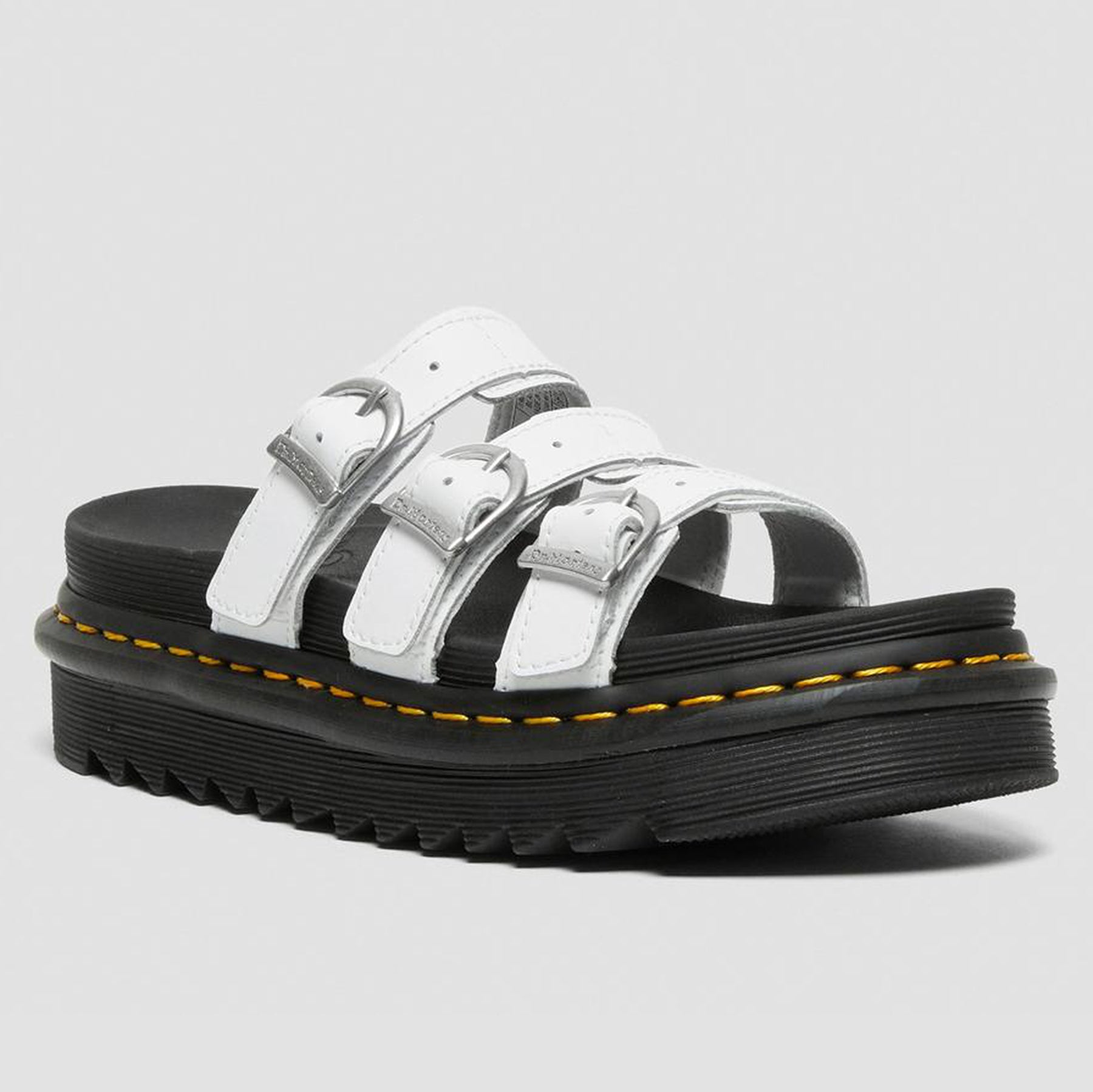 PE22---drmartens---BLAIRE SLIDEWHITE HYDRO LEATHER_12_P