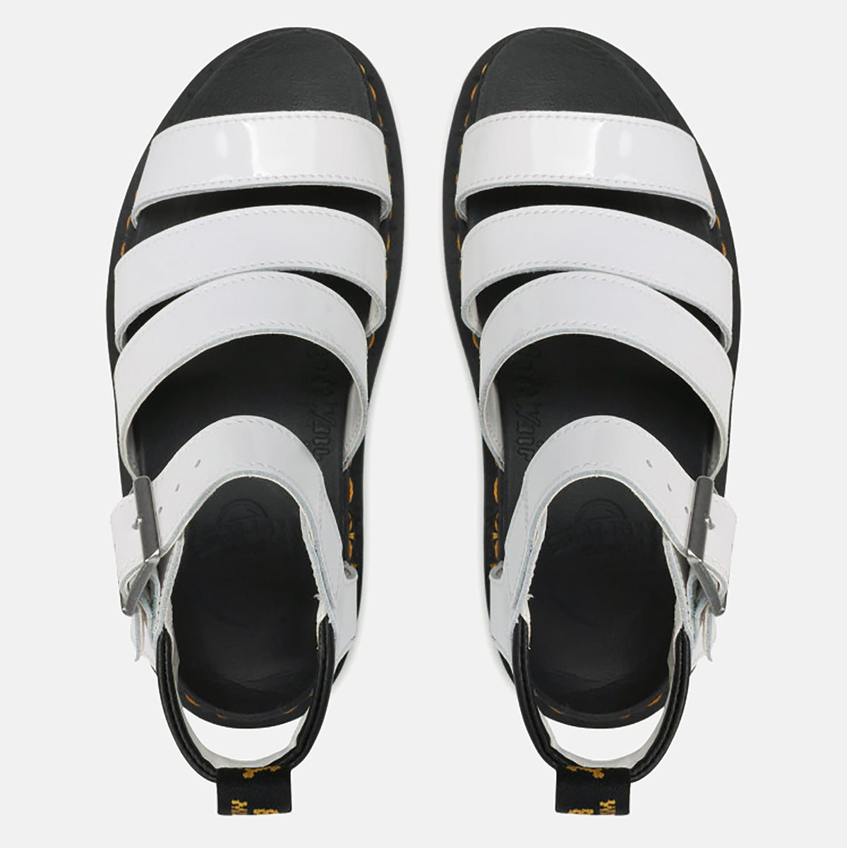 PE22---drmartens---BLAIRE SLIDEWHITE HYDRO LEATHER_2_P
