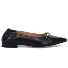 Zapato plano puntiagudo Sangiorgio en napa negra con hebilla