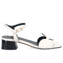Damen-Sandalette Claudia Peruzzini aus weißem Leder mit bequemem Absatz