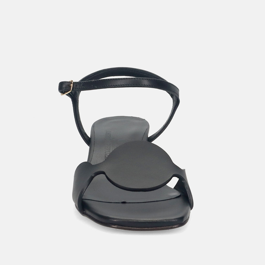 PE25---claudia peruzzini---20212VIT NERO_2_P