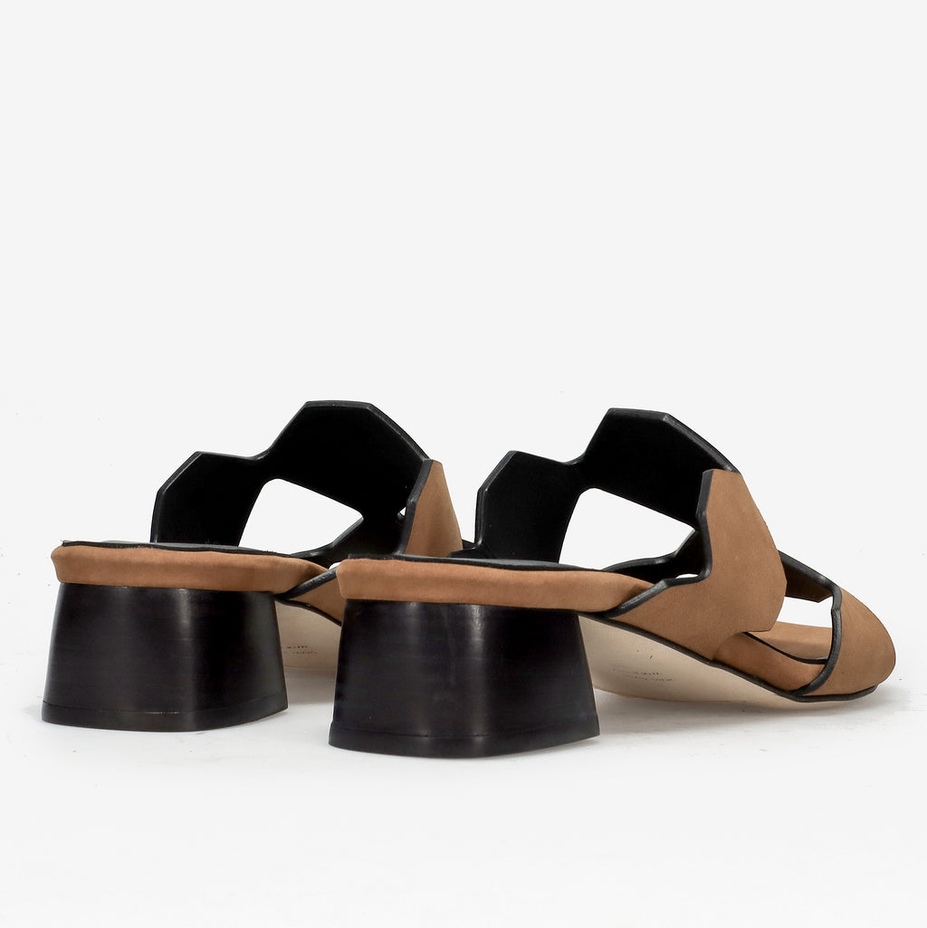 PE26---claudia peruzzini---2608NABUK COGNAC_3_P